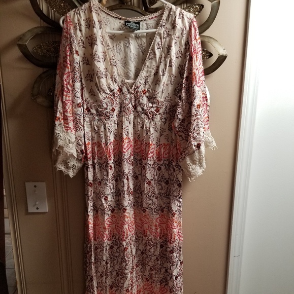 Angie Bohemian Print Crochet Maxi Dress - Picture 3 of 8